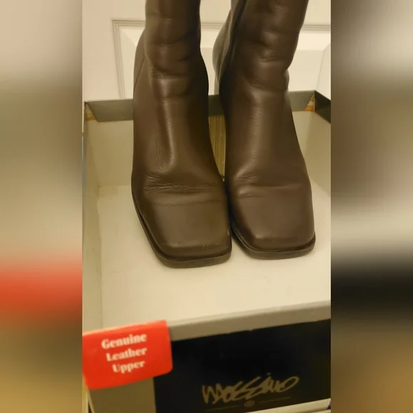 Chocolate brown boot (W) roomy 9.5 - Picture 4 of 11